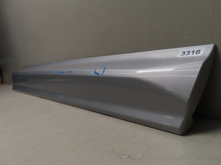 2022 VOLVO XC60 DOOR RIGHT SIDE TRIM MOLDING OEM 31440303