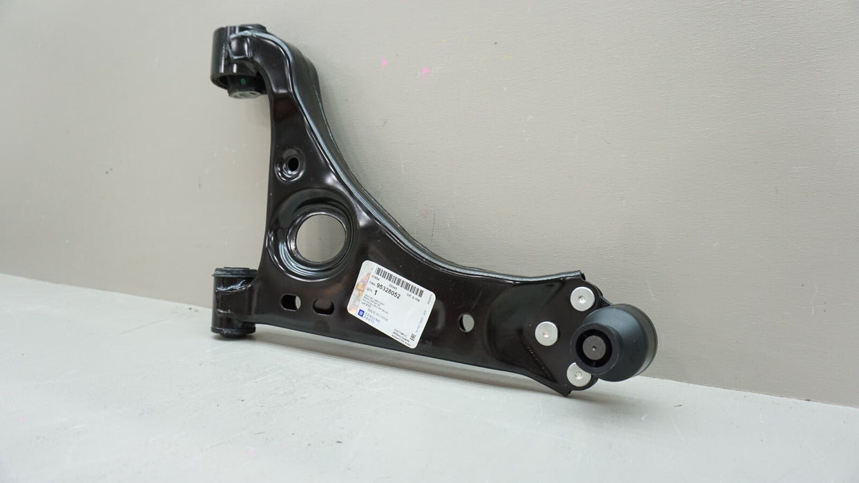2013-2022 BUICK ENCORE CHEVROLET TRAX FRONT LEFT LOWER CONTROL ARM OEM