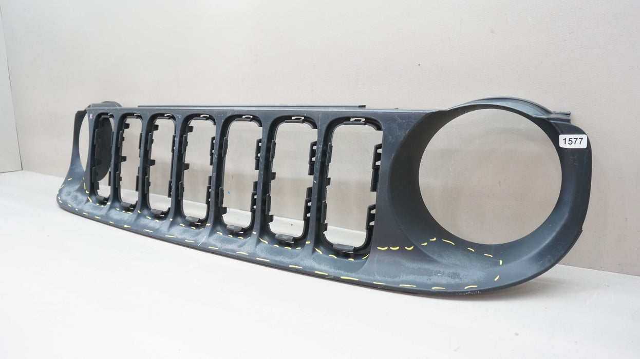 2015-2018 JEEP RENEGADE FRONT BUMPER RADIATOR GRILLE OEM 735587825