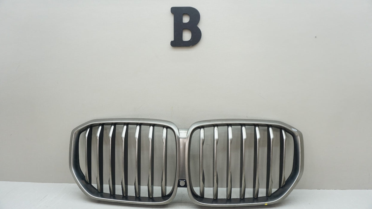2019-2023 BMW X5 G05 FRONT RADIATOR GRILLE GRILL 7454887 OEM 19 20 21 22 23