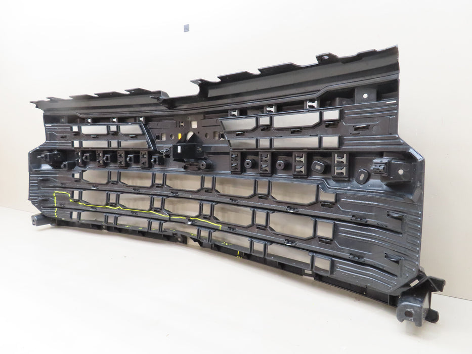 2022 2023 CHEVROLET SILVERADO 1500 FRONT RADIATOR GRILLE GRILL OEM 85104804