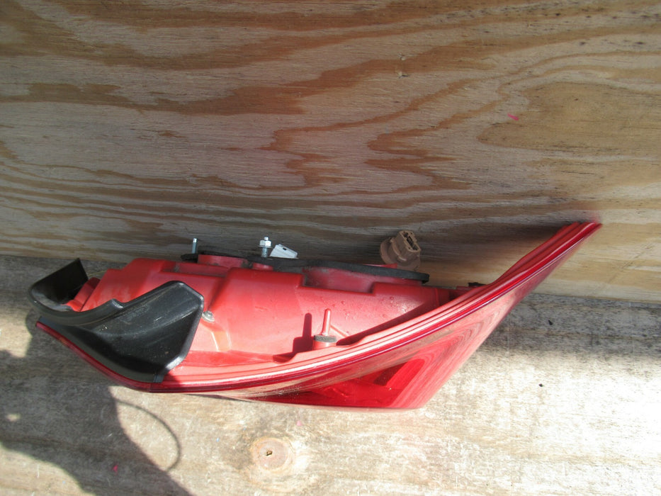 2007-2013 INFINITI G37 REAR RIGHT PASSENGER SIDE TAIL LIGHT STOP BRAKE LAMP OEM