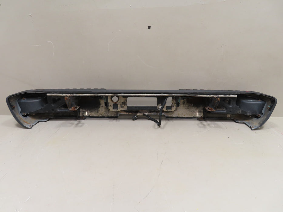 2014-2019 CHEVROLET SILVERADO GMC SIERRA 1500 REAR METAL BUMPER PDC SENSOR OEM