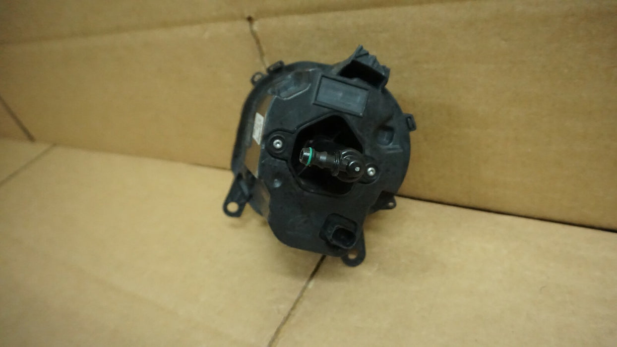 2017-2018 BENTLEY BENTAYGA FRONT RIGHT PASSENGER SIDE FOG LIGHT LAMP OEM 17 18