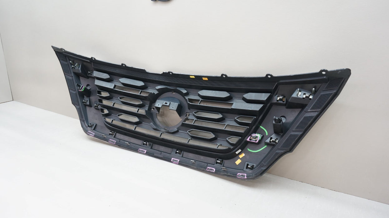 2017-2020 NISSAN PATHFINDER FRONT BUMPER RADIATOR GRILLE OEM 62310-9PF1A