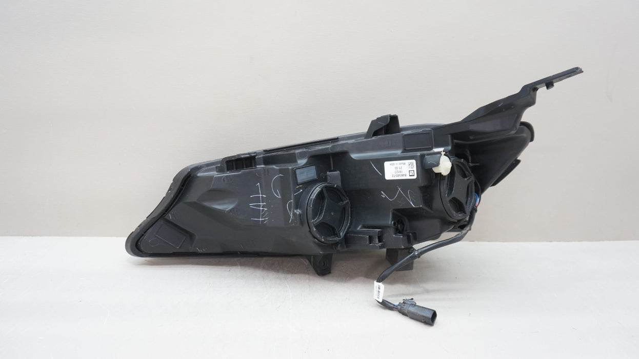 2019-2025 CHEVROLET MALIBU FRONT RIGHT SIDE HALOGEN HEADLIGHT OEM 84650572
