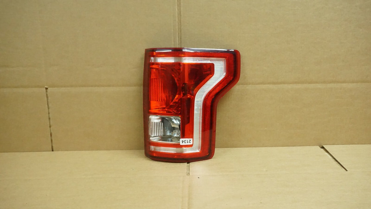 2018-2019 FORD F-150 F150 REAR RIGHT PASSENGER SIDE TAIL LIGHT HALOGEN LAMP OEM