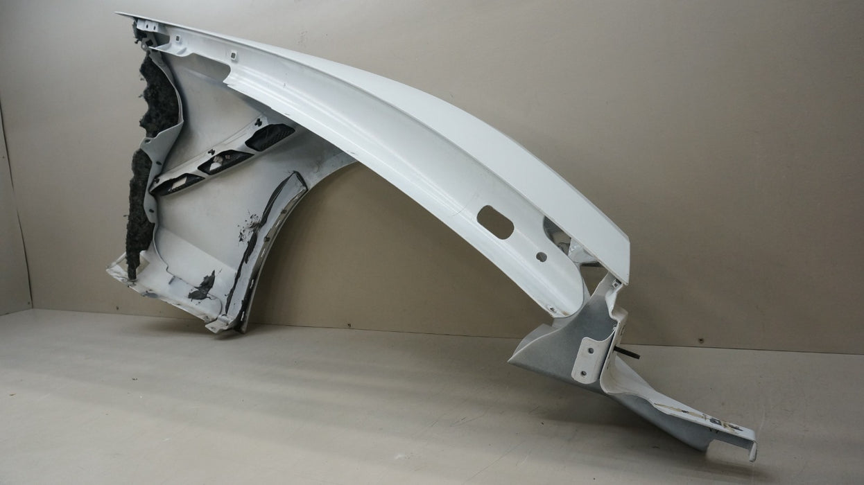 2014-2019 CHEVROLET CORVETTE C7 FRONT DRIVER LEFT FENDER OEM