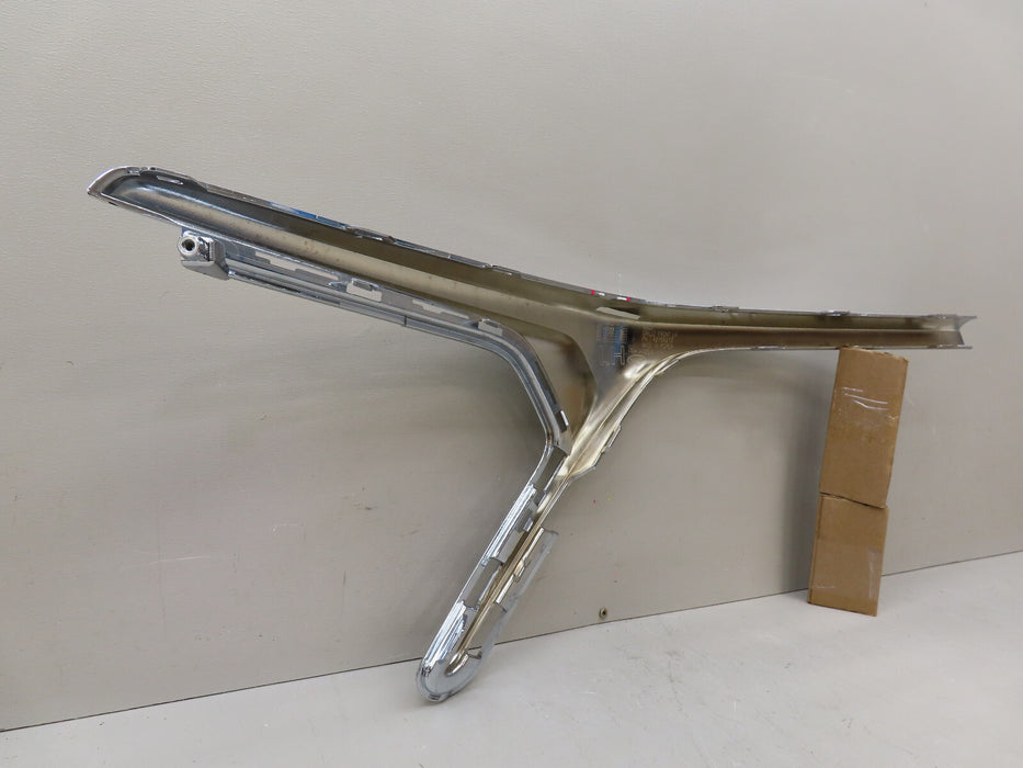 2022 2024 CHEVROLET TRAX FRONT LEFT DRIVER SIDE CHROME BUMPER GRILLE OEM