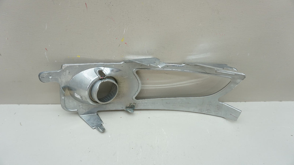 2008-2012 BUICK ENCLAVE FRONT RIGHT PASSENGER SIDE FOG LIGHT BEZEL 2587872 OEM