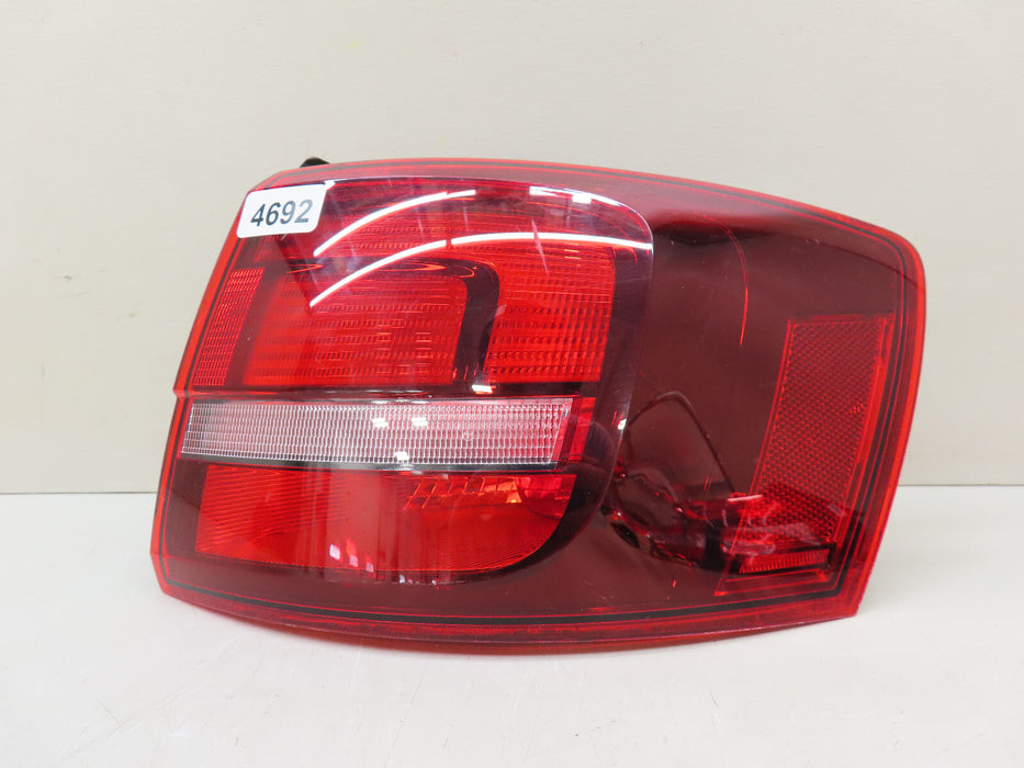 2015-2018 VOLKSWAGEN JETTA REAR RIGHT PASSENGER SIDE OUTER TAIL LIGHT LAMP OEM