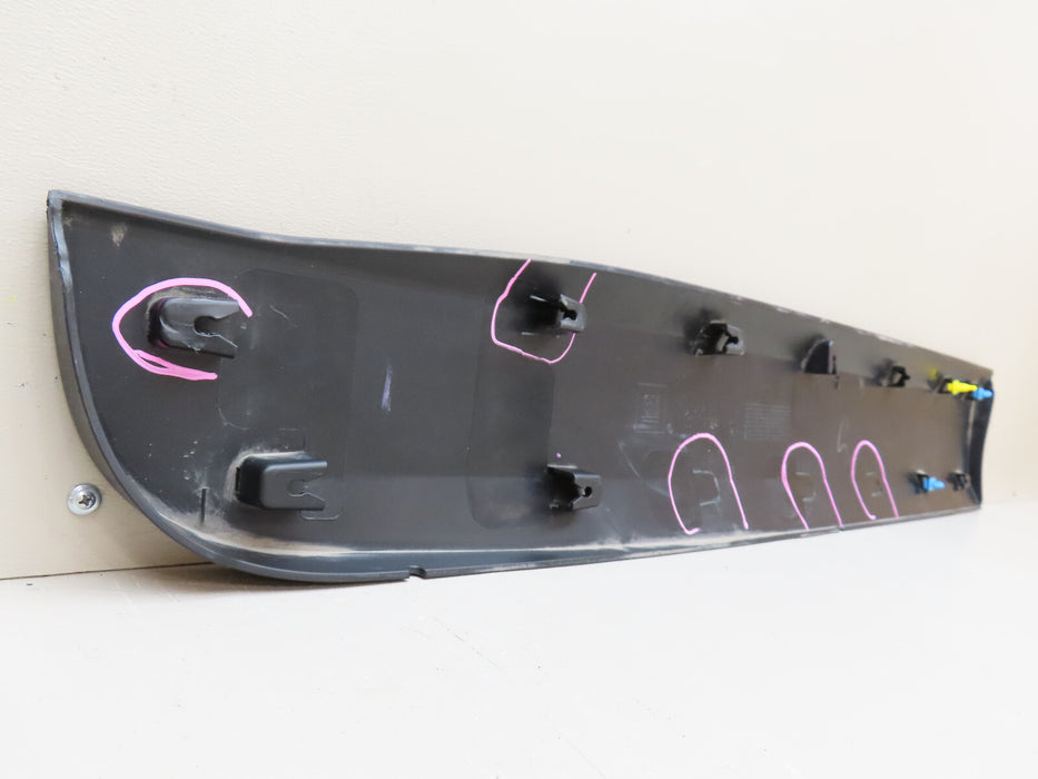 2018-2023 CHEVROLET TRAVERSE FRONT RIGHT PASSENGER DOOR MOLDING LOWER OEM