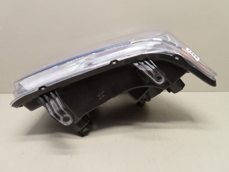 2007-2013 TOYOTA TUNDRA RIGHT PASSENGER SIDE HEADLIGHT HALOGEN LAMP OEM