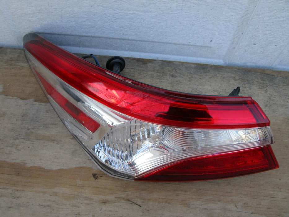 2018-2024 TOYOTA CAMRY REAR LEFT DRIVER SIDE TAIL LIGHT OUTER OEM