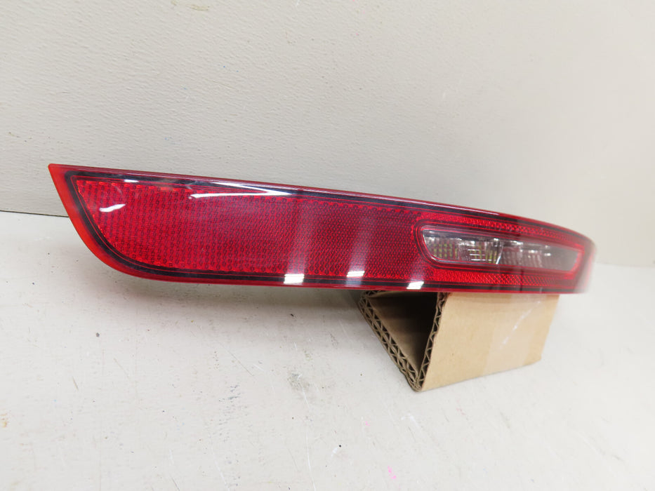 2015-2018 PORSCHE MACAN REAR RIGHT PASSENGER SIDE BACKUP LIGHT REFLECTOR OEM