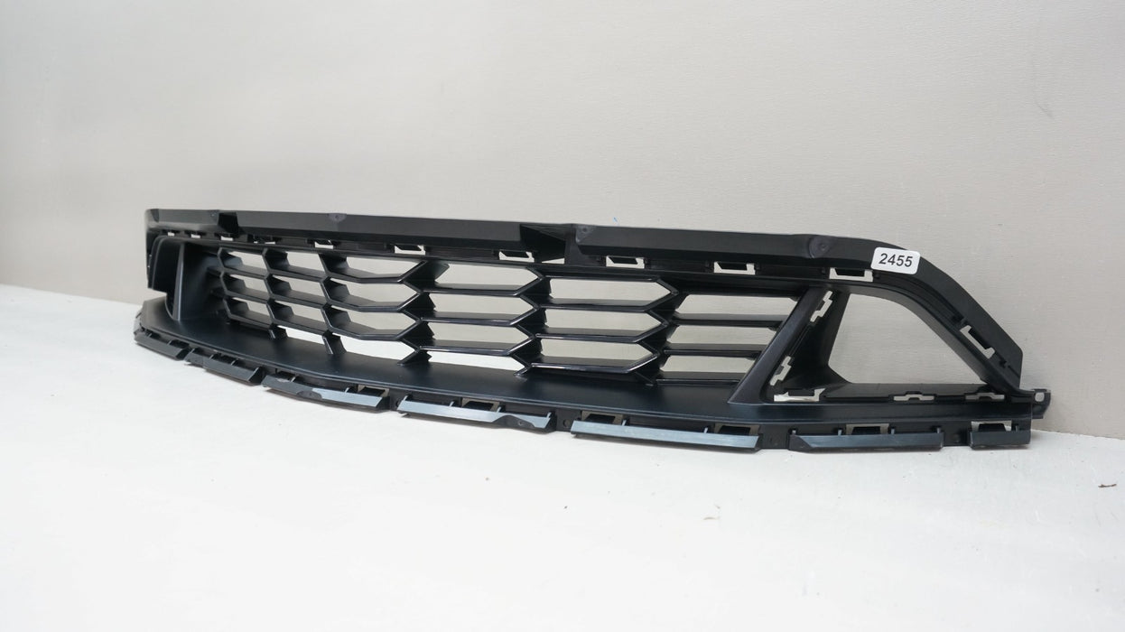 2019-2024 CHEVROLET CAMARO FRONT LOWER BUMPER GRILLE OEM 84112290