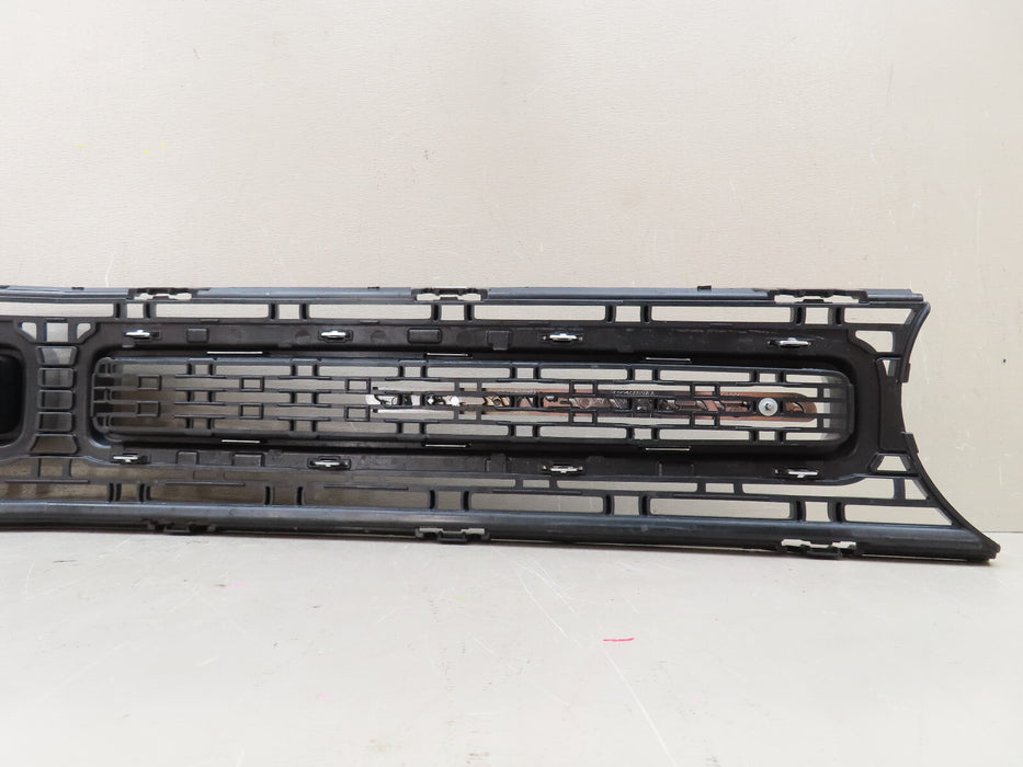 2015-2019 DODGE CHALLENGER FRONT UPPER RADIATOR GRILLE GRILL OEM 9403971