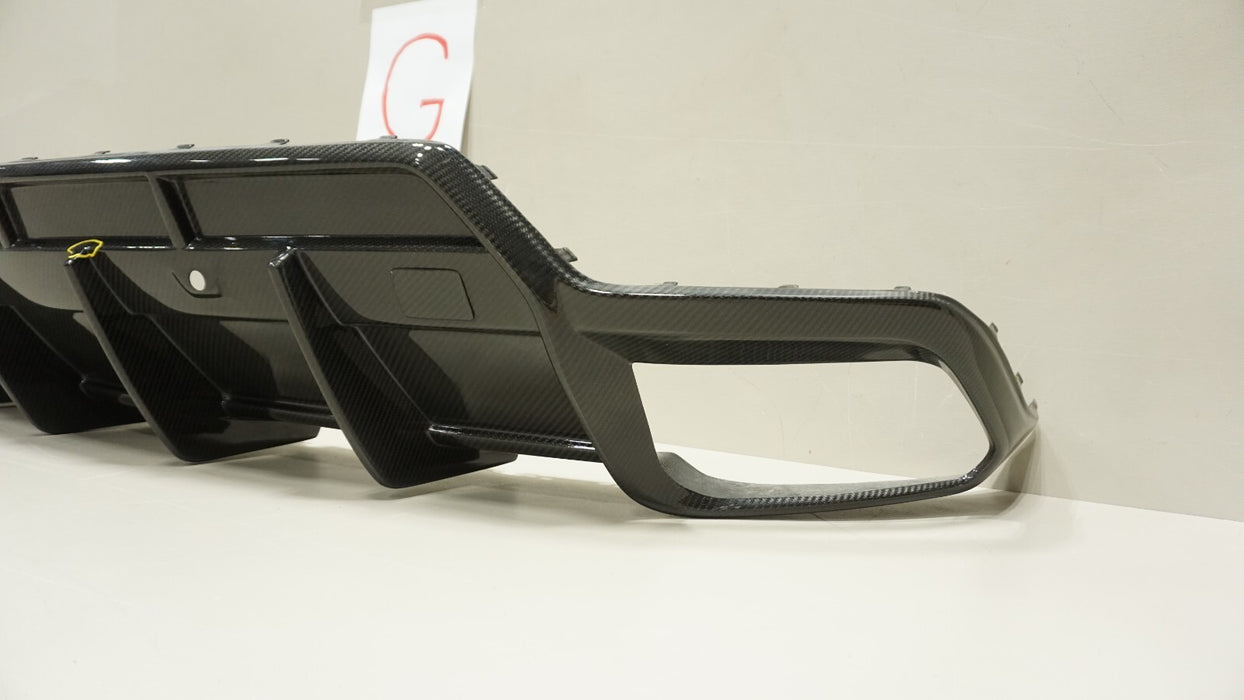 2018-2023 LAMBORGHINI URUS REAR BUMPER LOWER VALANCE DIFFUSER CARBON FIBER pd