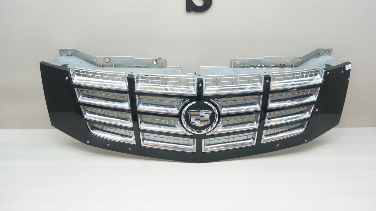 2007-2014 CADILLAC ESCALADE FRONT BUMPER RADIATOR GRILLE OEM