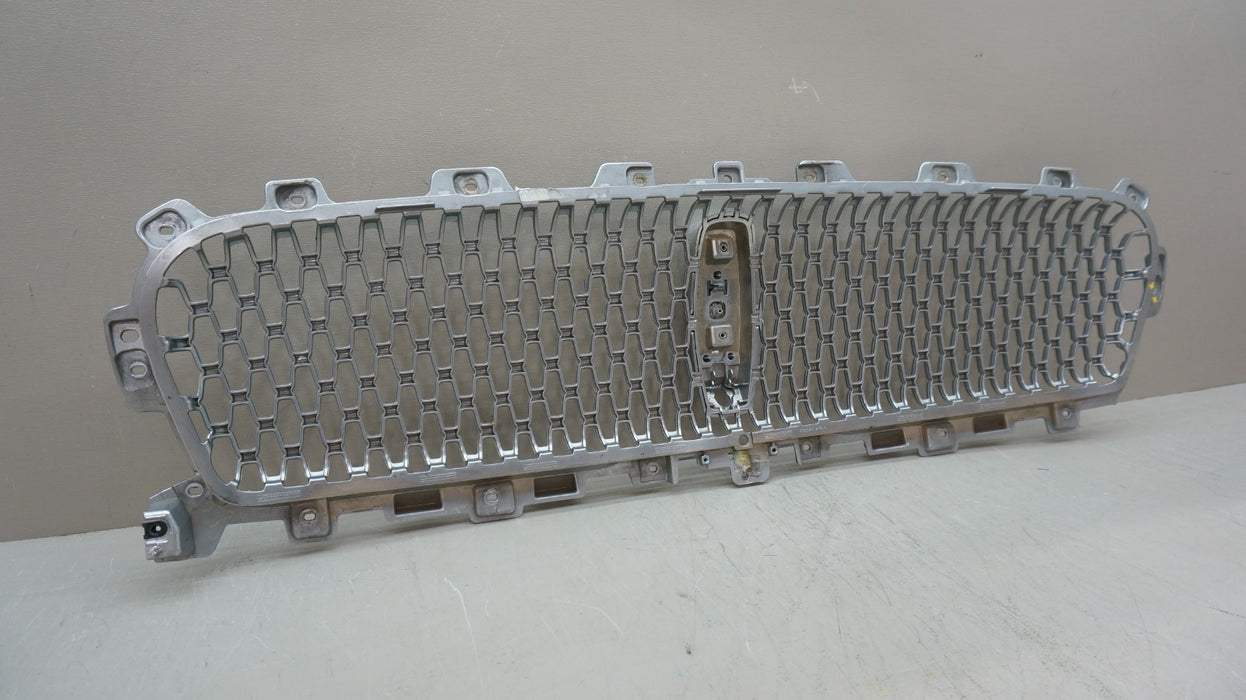 2017-2019 LINCOLN CONTINENTAL FRONT CENTER GRILLE GRILL GD9B-8200-CC OEM