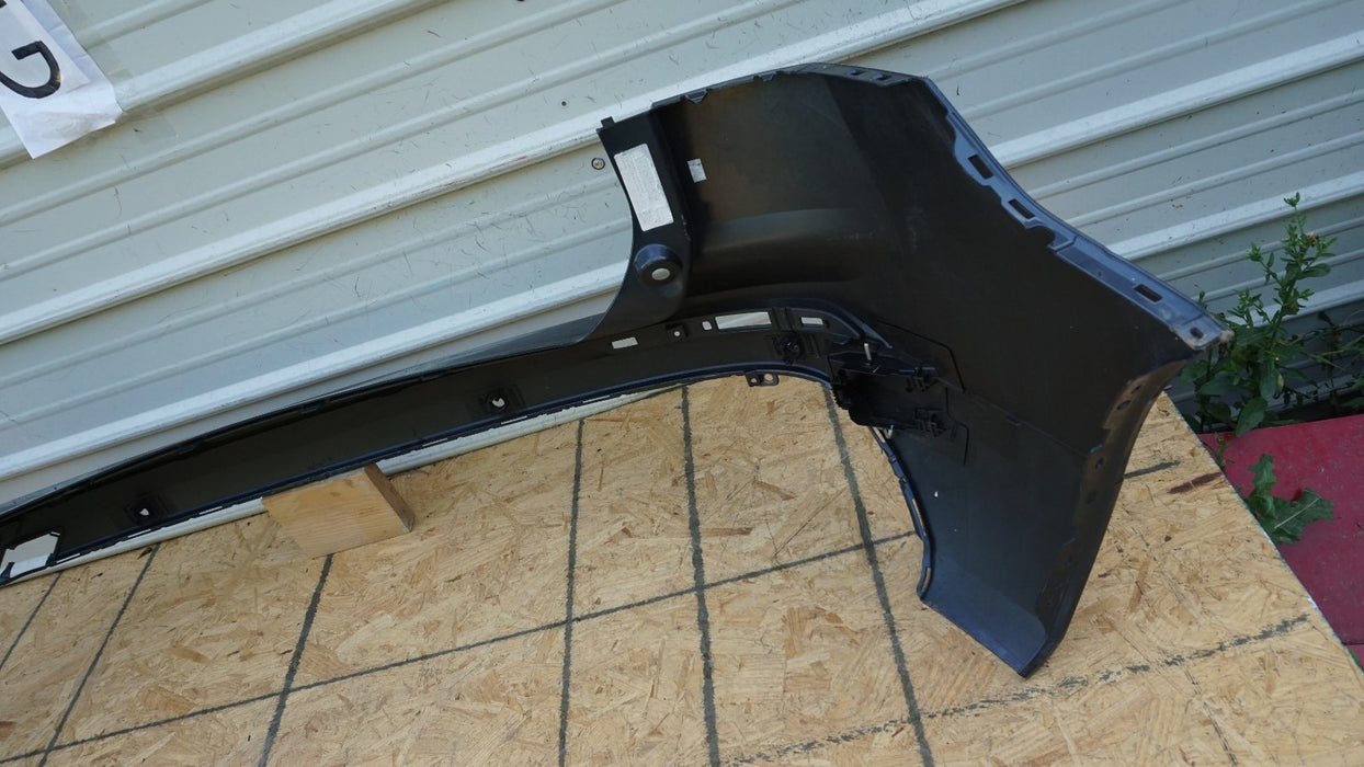 2018-2020 VOLVO XC60 REAR BUMPER PLASTIC COVER PANEL 31425198 OEM