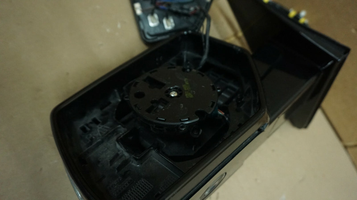 2015-2020 CADILLAC ESCALADE LEFT DRIVER SIDE DOOR MIRROR 84347640 OEM