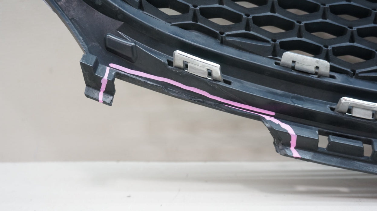 2015-2017 CHRYSLER 200 FRONT UPPER BUMPER GRILLE OEM 68227617AC