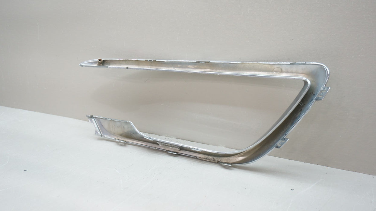 2017-2020 LINCOLN MKZ FRONT RIGHT PASSENGER SIDE BUMPER CHROME TRIM OEM