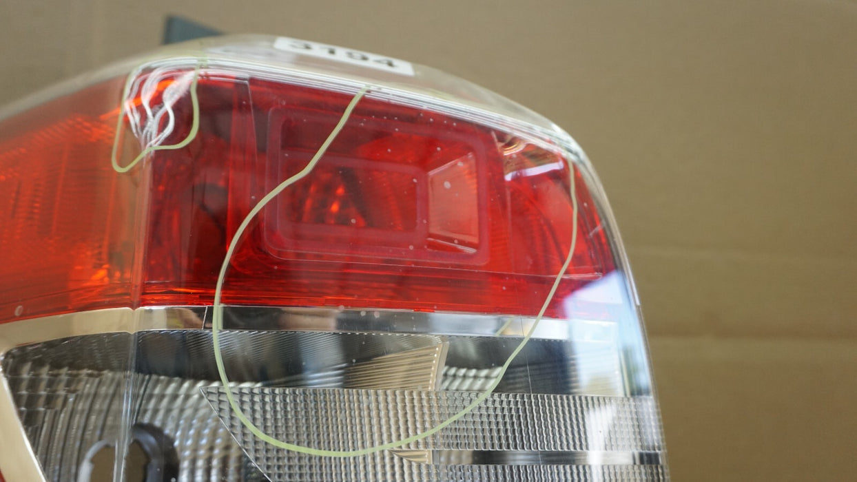2014-2016 SUBARU FORESTER REAR LEFT DRIVER SIDE TAIL LIGHT HALOGEN LAMP OEM