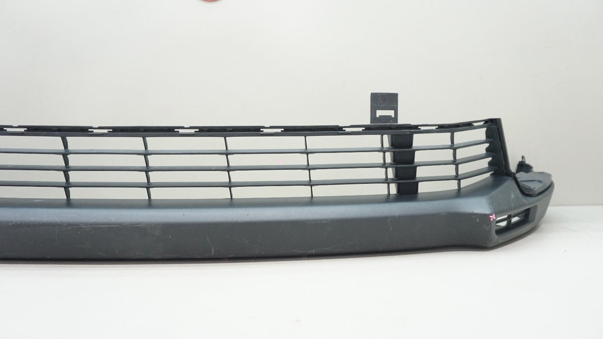 2017-2019 TOYOTA HIGHLANDER FRONT LOWER BUMPER COVER VALANCE OEM 52129-0E030