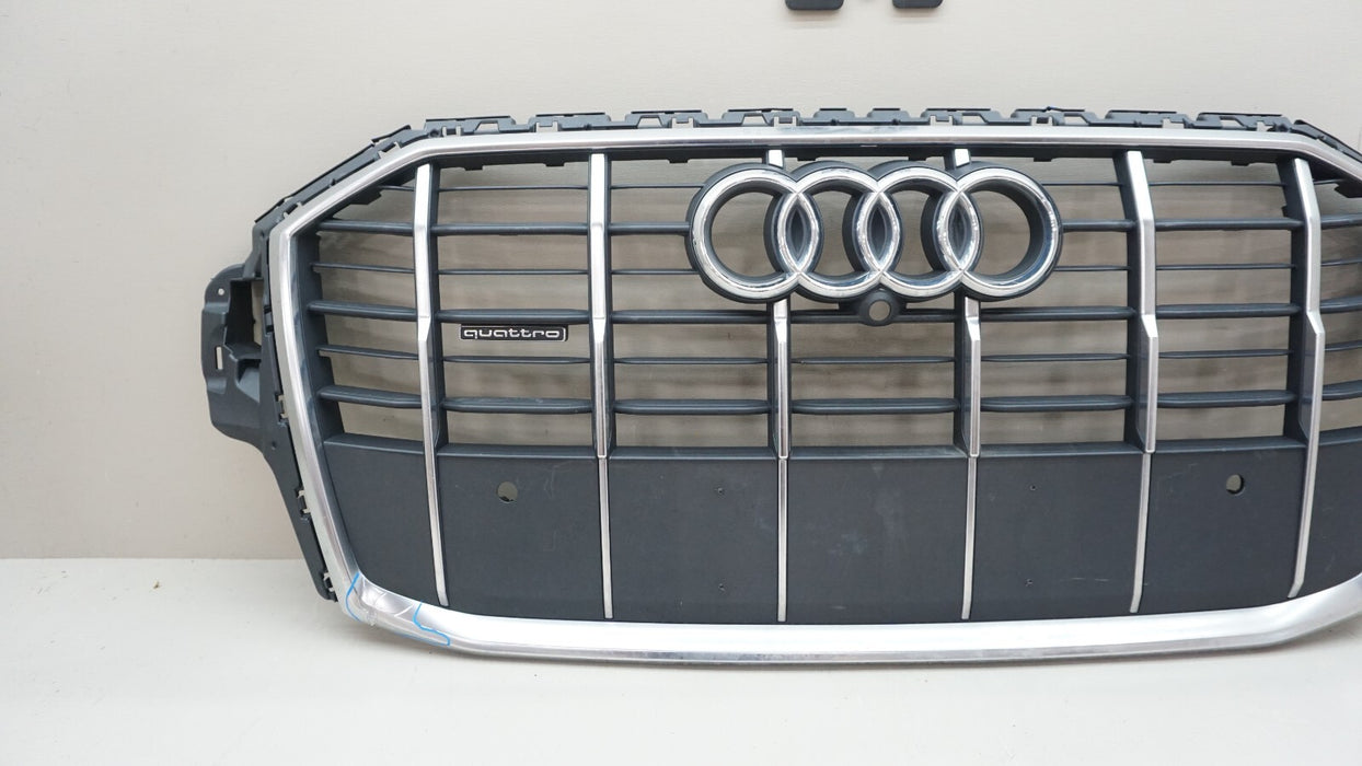 2017-2019 AUDI Q7 QUATTRO FRONT BUMPER UPPER GRILLE 4M0853651 OEM