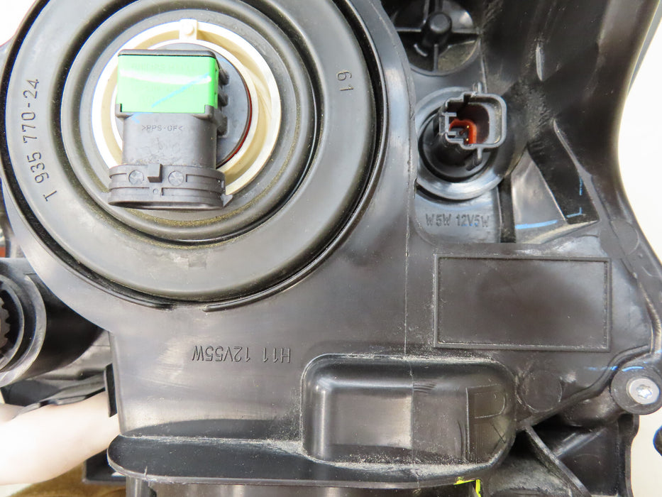 2013-2015 NISSAN ALTIMA FRONT RIGHT PASSENGER HEADLIGHT HALOGEN OEM