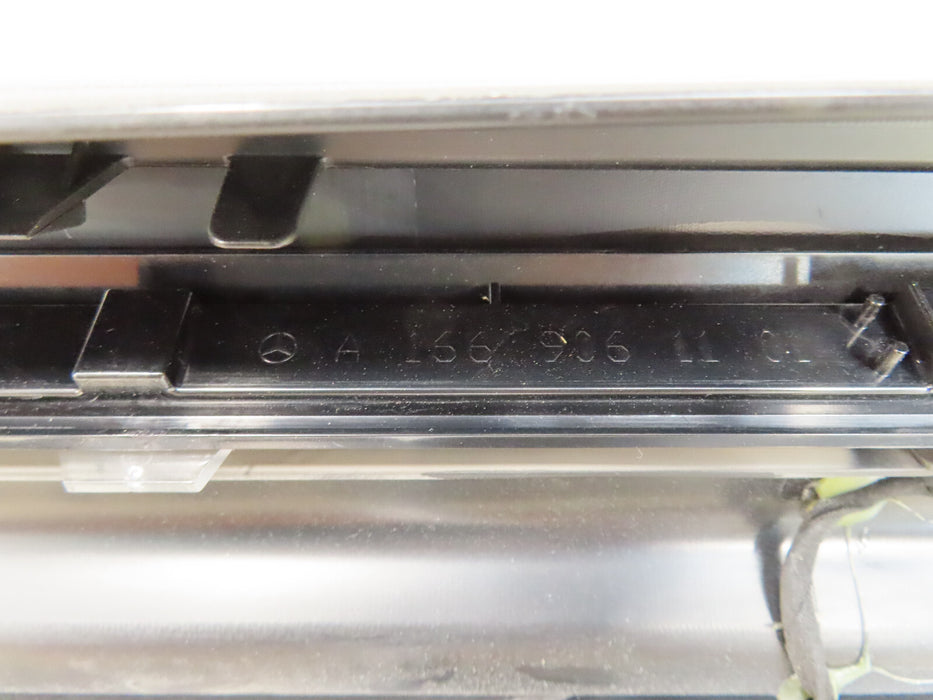 2013-2019 MERCEDES-BENZ GL350 LEFT DRIVER SIDE RUNNING BOARD OEM A166 698 00 25