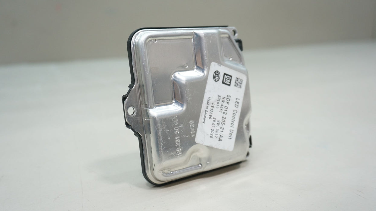 2017-2025 CADILLAC XT5 XT-5 HEADLIGHT LED BALLAST CONTROL MODULE 0837596 OEM