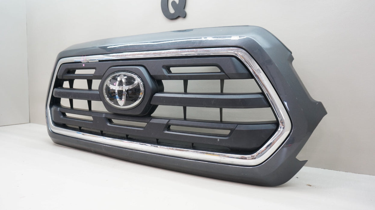 2020-2022 TOYOTA TACOMA FRONT CENTER RADIATOR GRILLE OEM 5310104010