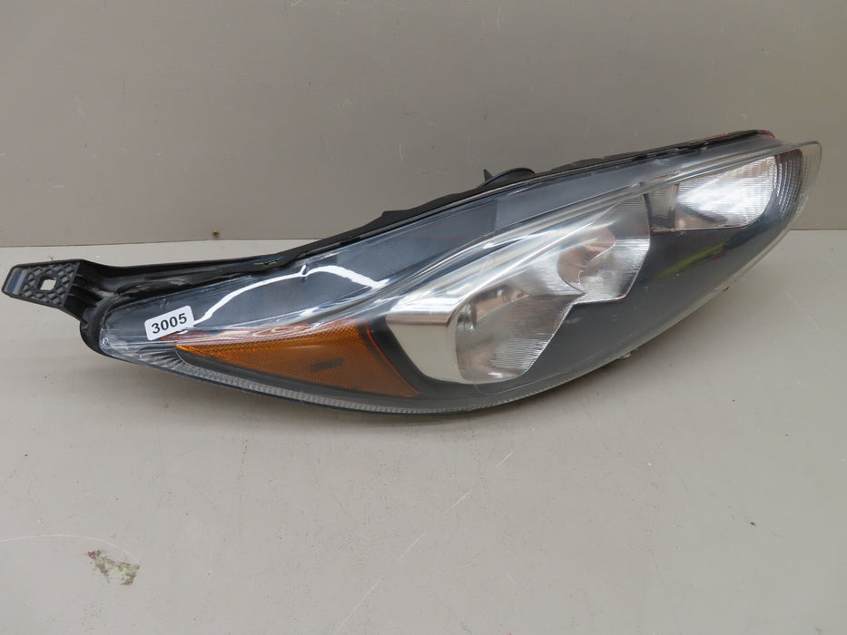 2014-2018 FORD FIESTA FRONT RIGHT PASSENGER RH SIDE HALOGEN HEADLIGHT OEM