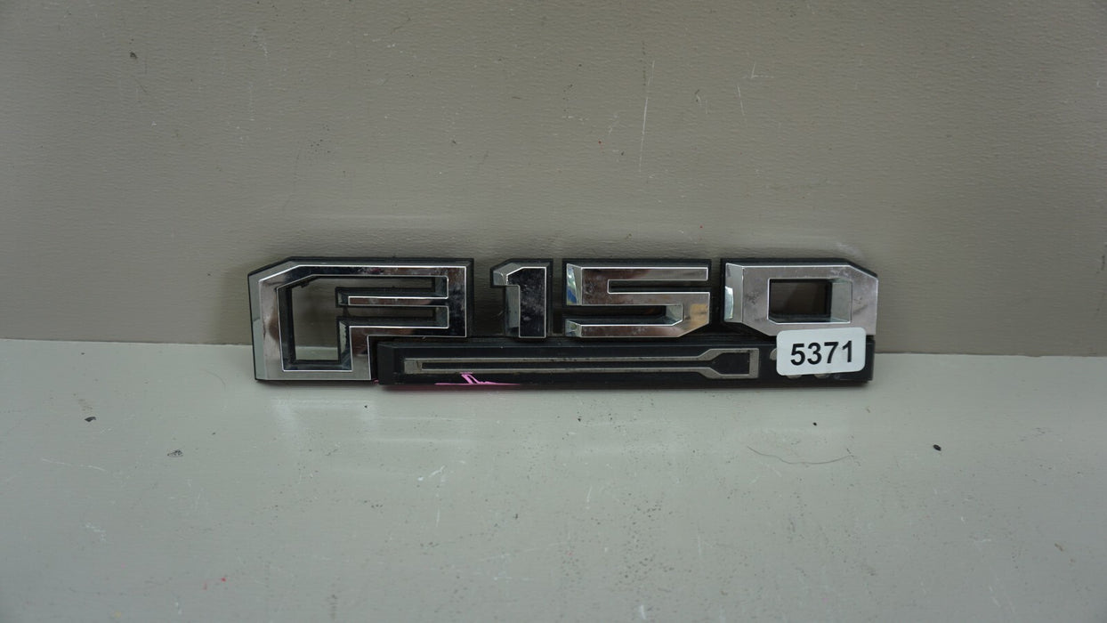 2015-2016 FORD F-150 KING RANCH FRONT LEFT FENDER EMBLEM BADGE NAMEPLATE OEM