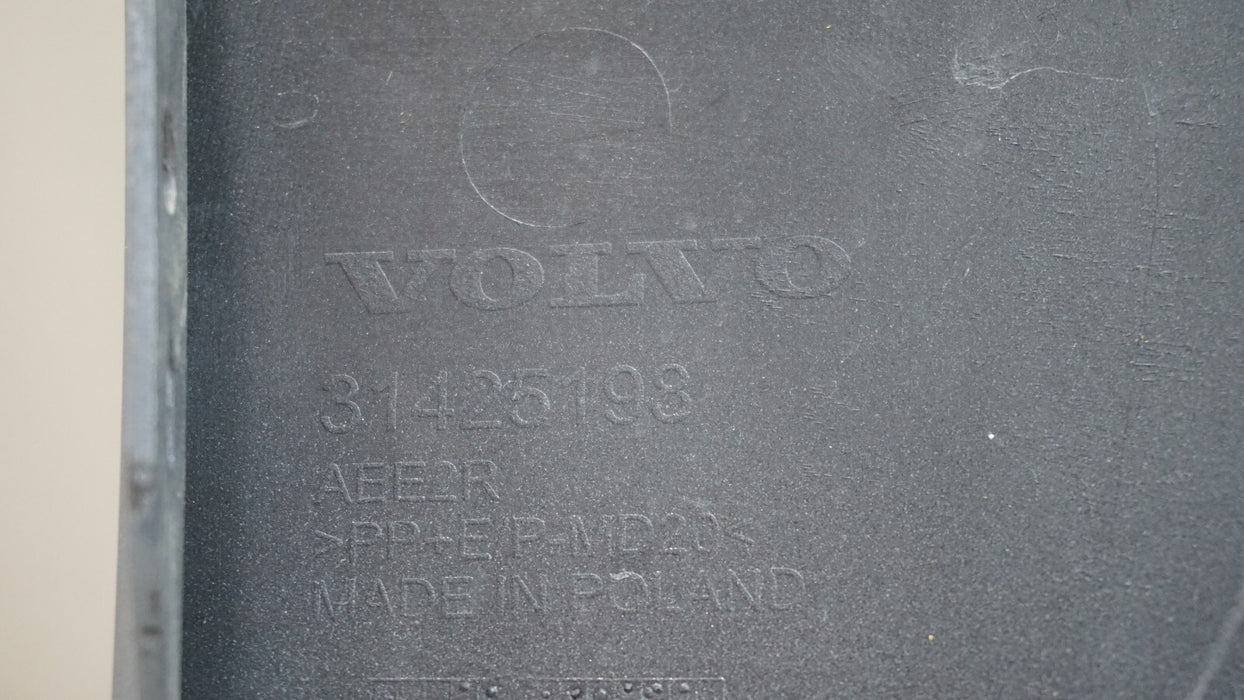 2018-2020 VOLVO XC60 REAR BUMPER COVER PANEL OEM 31425198