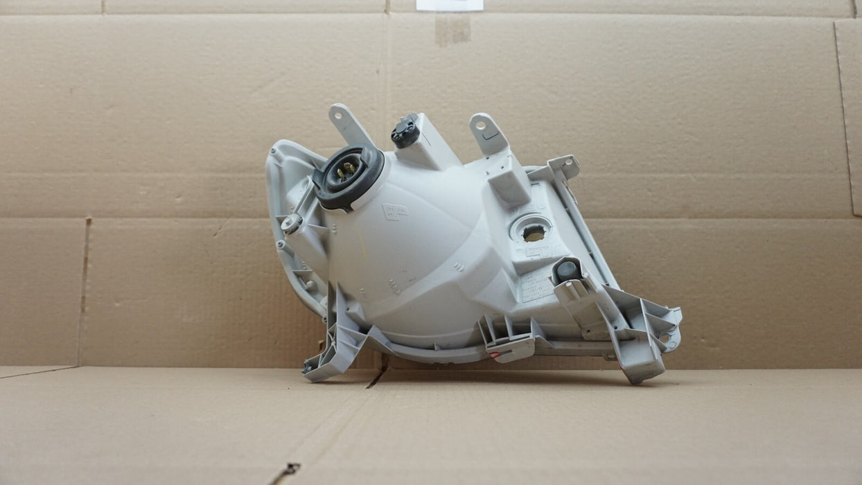2005-2011 TOYOTA TACOMA FRONT LEFT DRIVER HEADLIGHT HEADLAMP  HALOGEN OEM