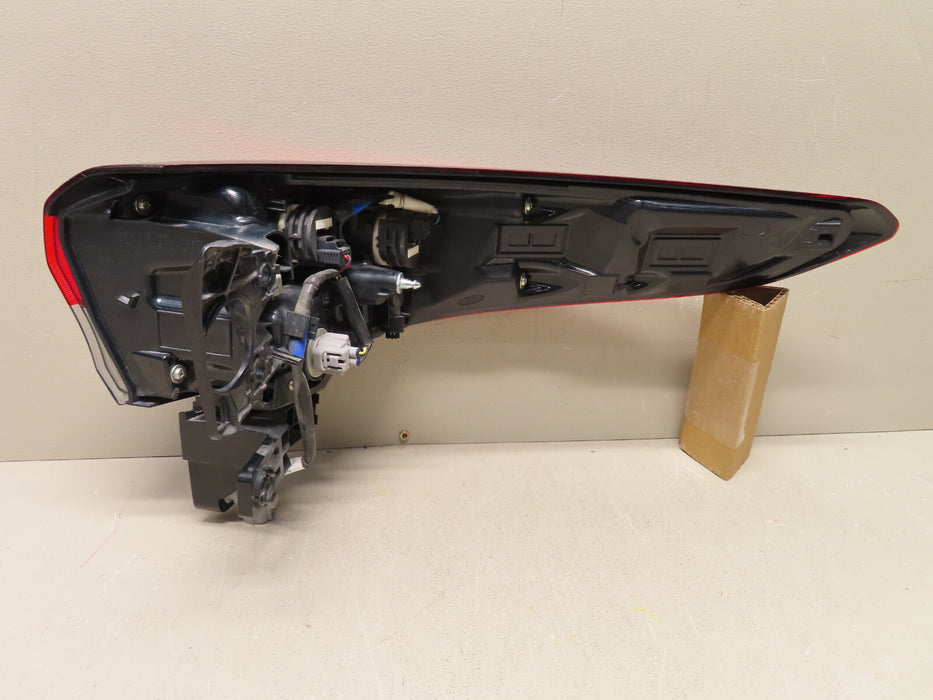 2020 2021 2022 TOYOTA HIGHLANDER RIGHT DRIVER SIDE TAIL LIGHT LAMP LED OUTER OEM