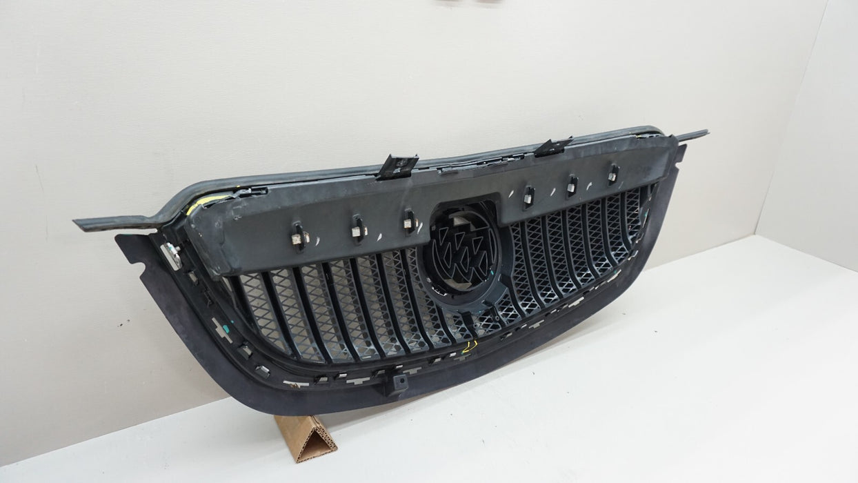 2016-2018 BUICK ENVISION FRONT CENTER RADIATOR GRILLE OEM 22906068