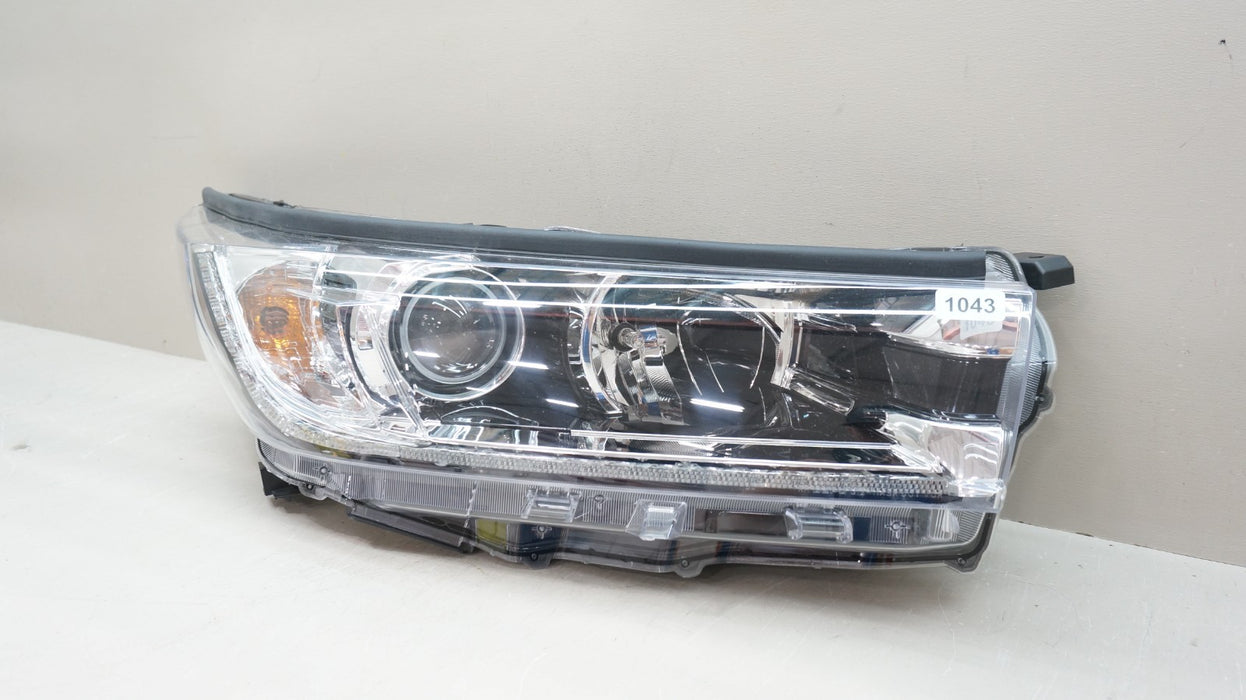 2017-2019 TOYOTA HIGHLANDER RIGHT SIDE HALOGEN WITH LED HEADLIGHT AFTERMARKET