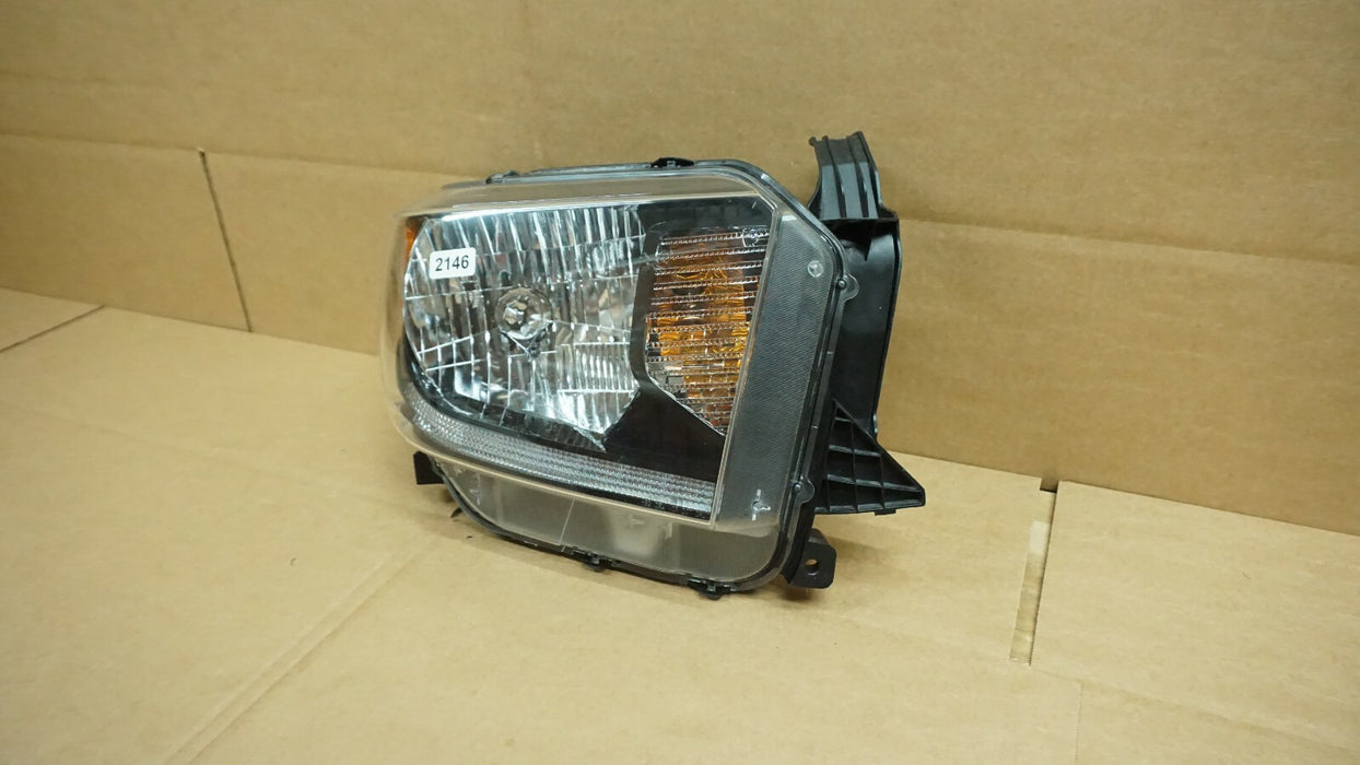 2014-2017 TOYOTA TUNDRA RIGHT PASSENGER SIDE HALOGEN HEADLIGHT HEADLAMP OEM