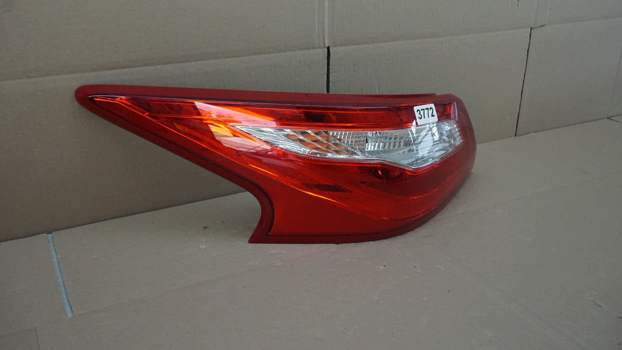2016-2017 NISSAN ALTIMA REAR LEFT DRIVER SIDE TAIL LIGHT BRAKE LAMP OEM 16 17