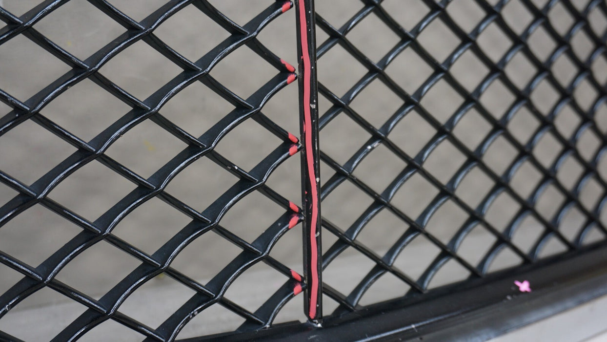 2017-2020 BENTLEY BENTAYGA FRONT BUMPER RADIATOR GRILLE GRILL OEM 10150737