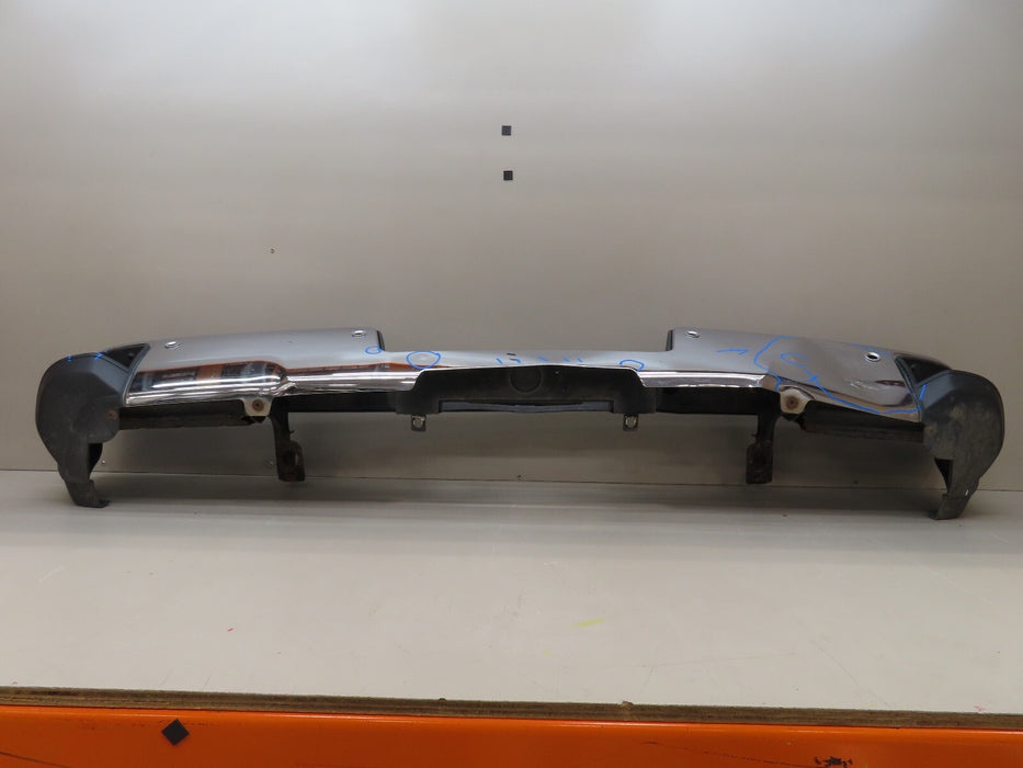 2015-2019 CHEVROLET/GMC SILVERADO/SIERRA 2500/3500 REAR METAL BUMPER OEM