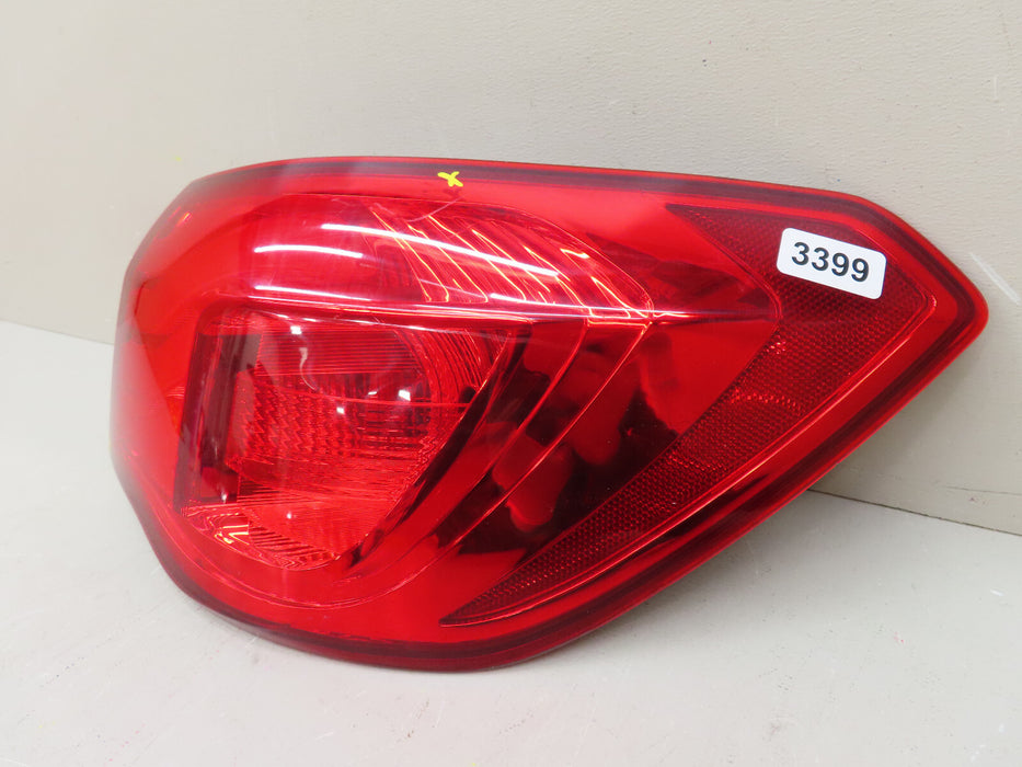 2010-2013 KIA FORTE REAR RIGHT PASSENGER HALOGEN TAIL LIGHT OEM 92402-1M4