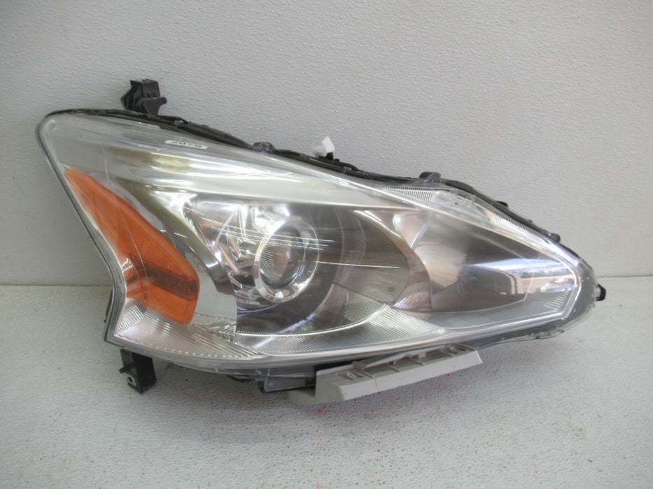 2013-2014 NISSAN ALTIMA FRONT RIGHT PASSENGER SIDE HEADLIGHT HEAD LAMP OEM
