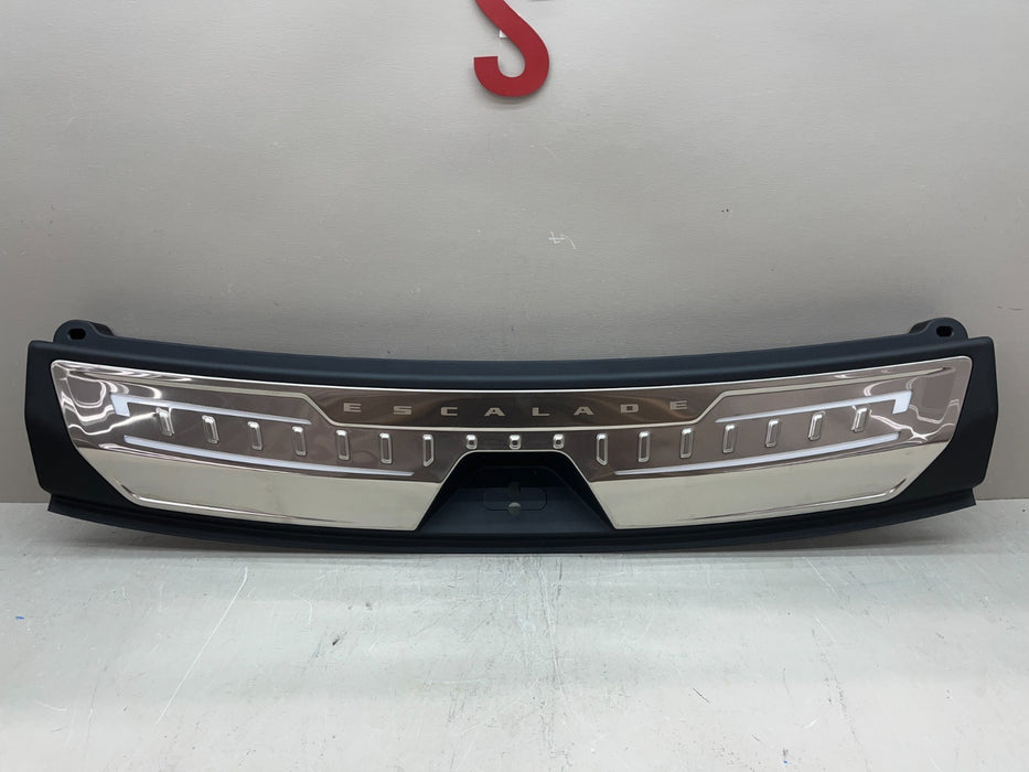 2025-2026 CADILLAC ESCALADE ESV ILLUMINATED CARGO PLATE W/ HARNESS 85733666 OEM