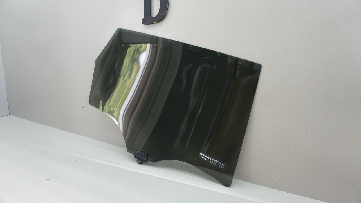 2021-2023 KIA SELTOS REAR LH LEFT DRIVER SIDE DOOR GLASS WINDOW OEM 43R016943